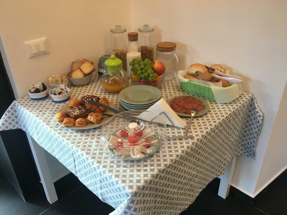 Bed and Breakfast Mikeme Carrara Esterno foto