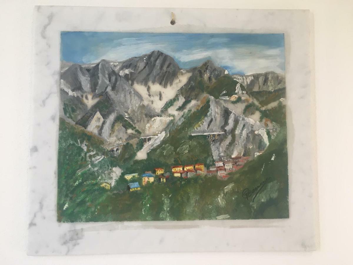 Bed and Breakfast Mikeme Carrara Esterno foto