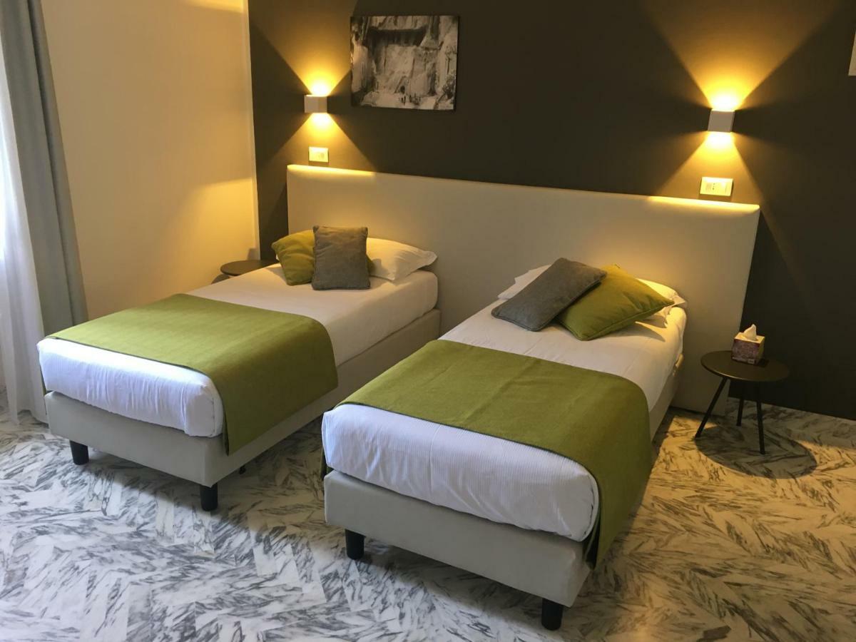 Bed and Breakfast Mikeme Carrara Esterno foto