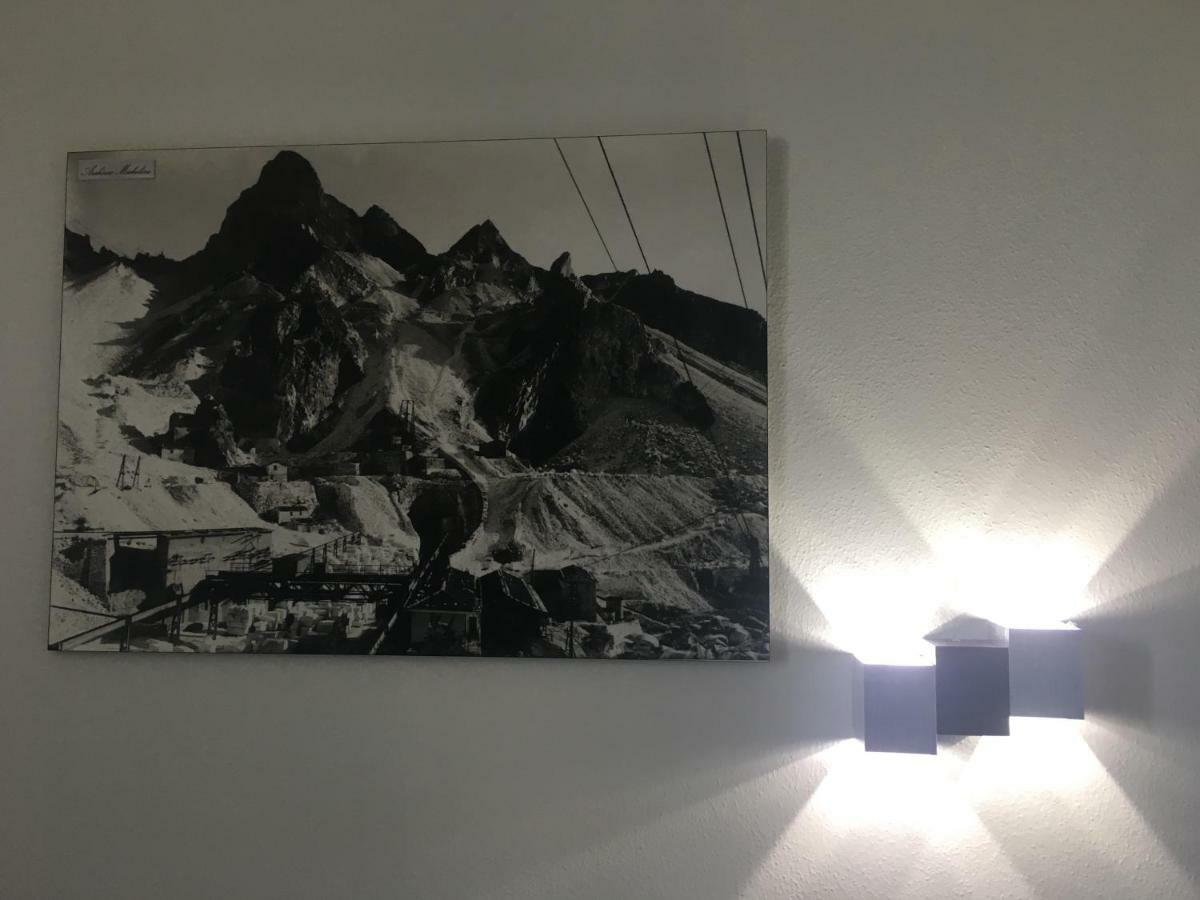 Bed and Breakfast Mikeme Carrara Esterno foto